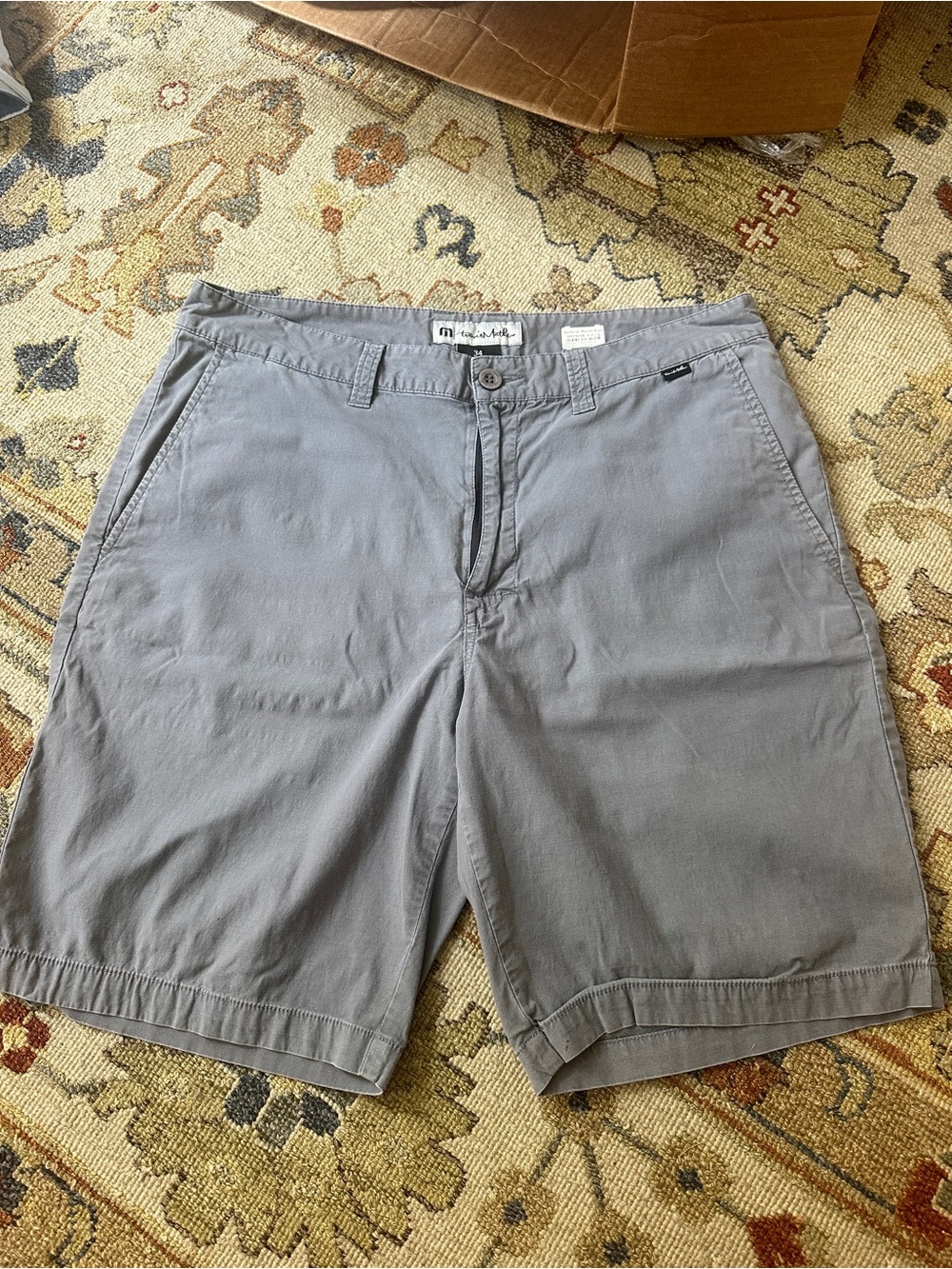 Mens Travis Matthew Grey Shorts sz 34